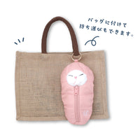 ぼうみたいなねこ 寝袋 バッグに付けた画像