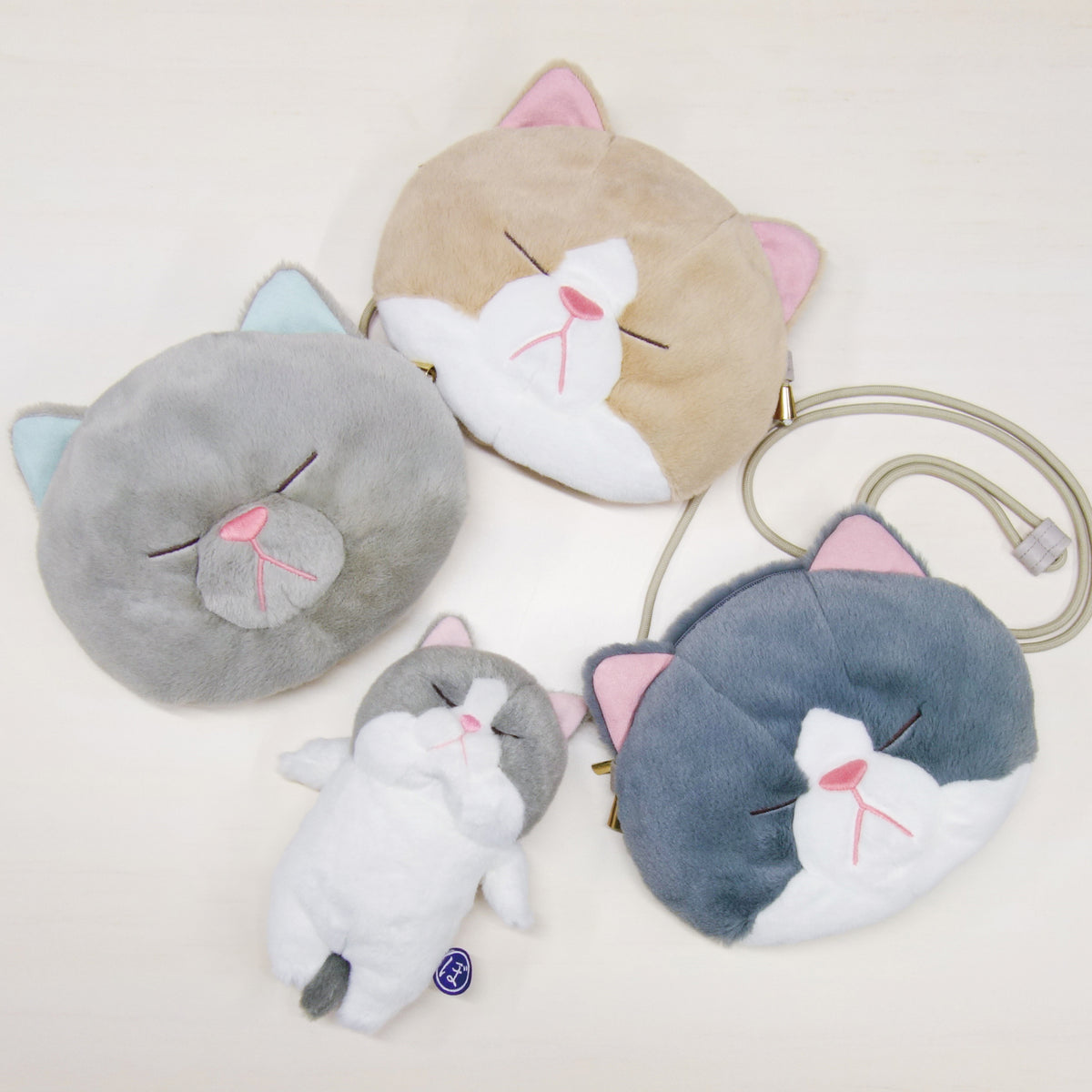 猫のぼうみたいなねこフェイスポーチ