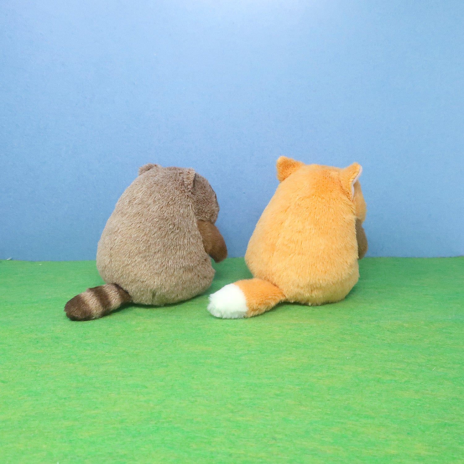 大陸散歩 ぽちゃまる ぬいぐるみSサイズ【2種】 – nipopo