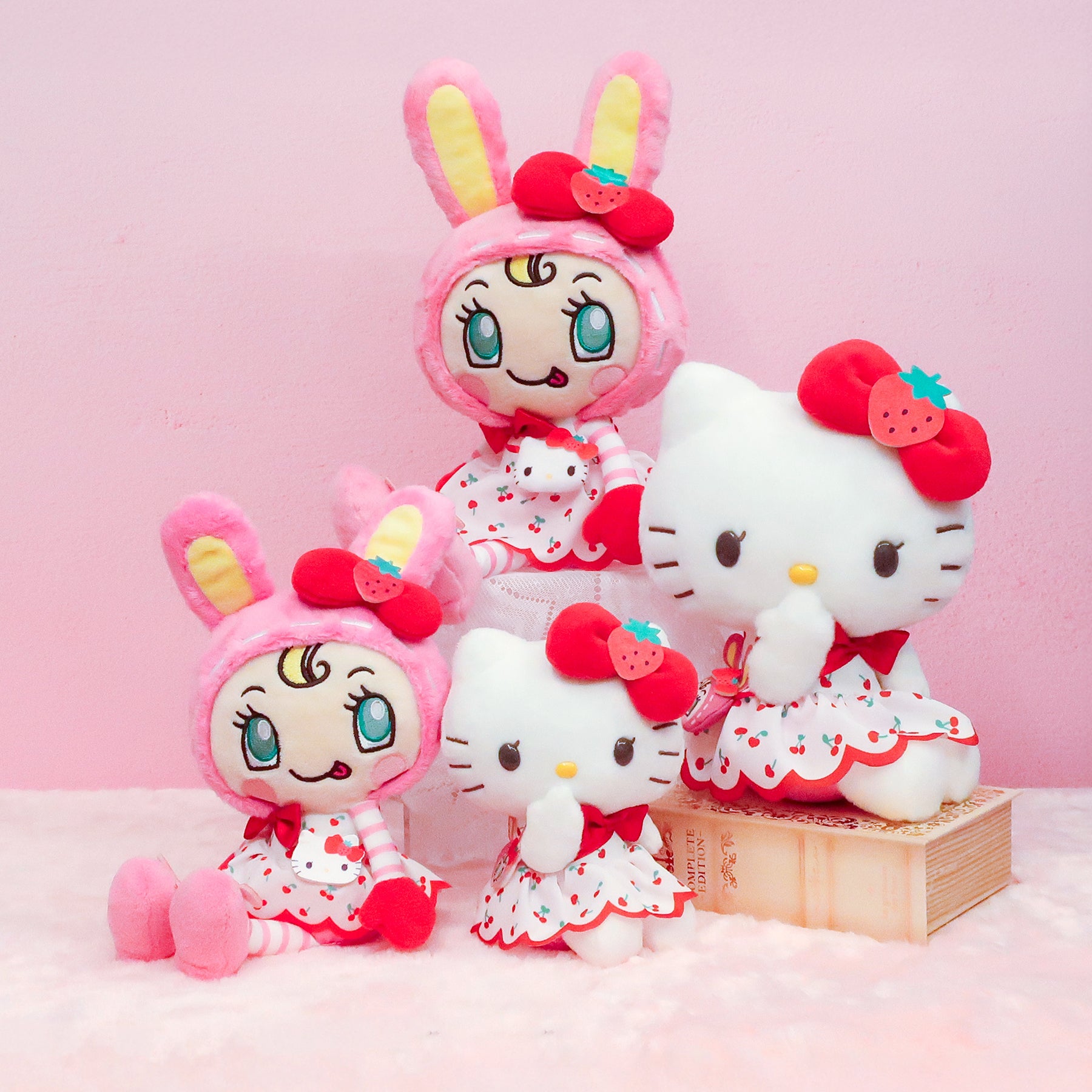 Mezzo Piano × Hello Kitty ぬいぐるみマスコット【全2種】 – nipopo