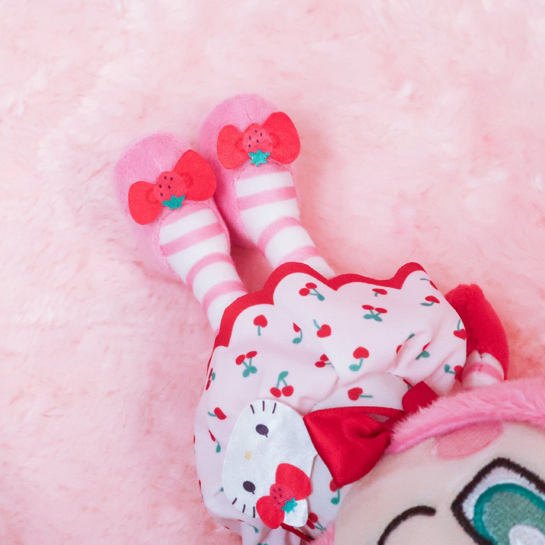 Mezzo Piano × Hello Kitty ぬいぐるみマスコット【全2種】 – nipopo