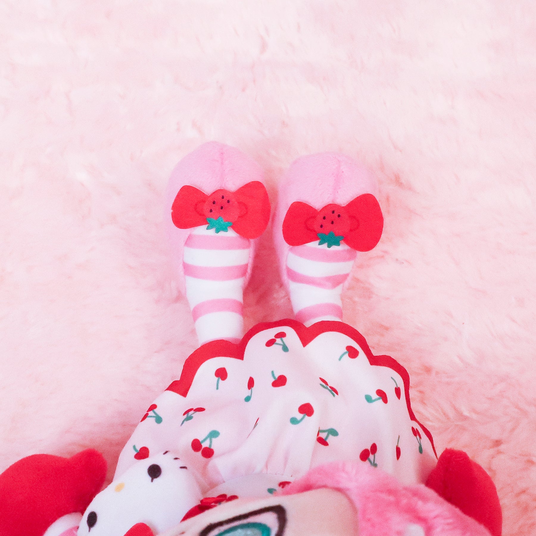 Mezzo Piano × Hello Kitty ぬいぐるみ【全2種】 – nipopo